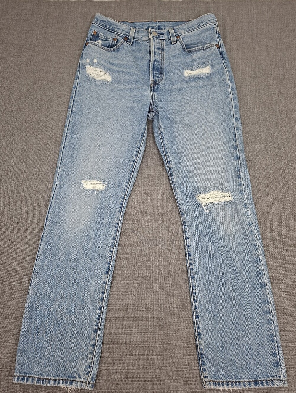 Levis 501 Button Fly Distressed Style 100% Cotton Denim Jeans. 29 × 30